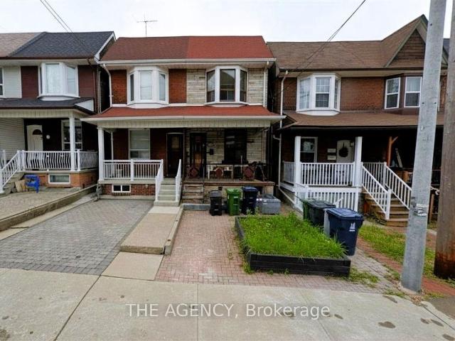 #upper 613 Delaware Avenue N in Toronto: Wychwood House for lease Toronto C02: MLS®# C13559450