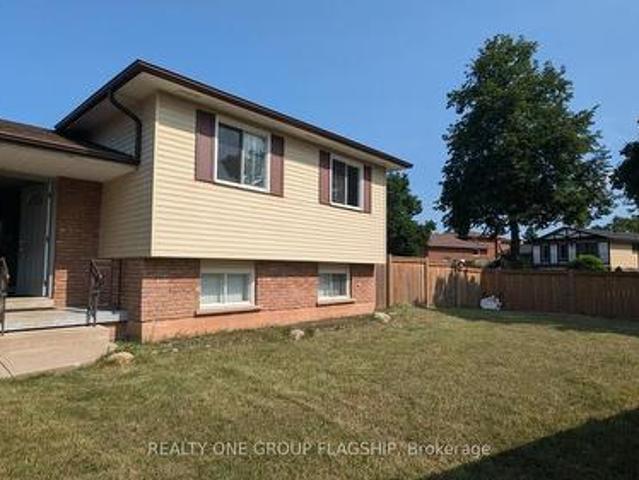 Upper 7 Greening Avenue, Hamilton, ON, L8E 3Z8 house for lease | Listing ID X13606 | Royal LePage