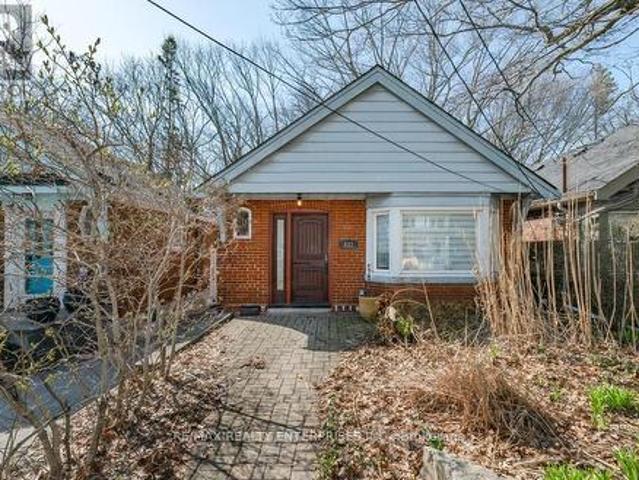 Upper 837 Kingston Road, Toronto, ON, M4E 1R9 house for lease | Listing ID E13470 | Royal LePage