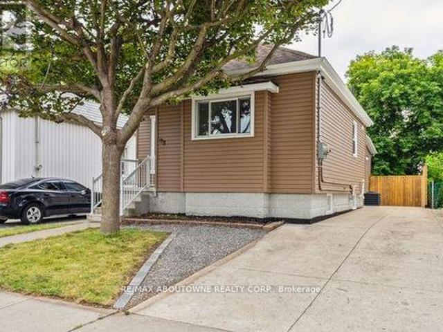 Upper 93 East 31St Street, Hamilton, ON, L8V 3N9 house for lease | Listing ID X13438 | Royal LePage