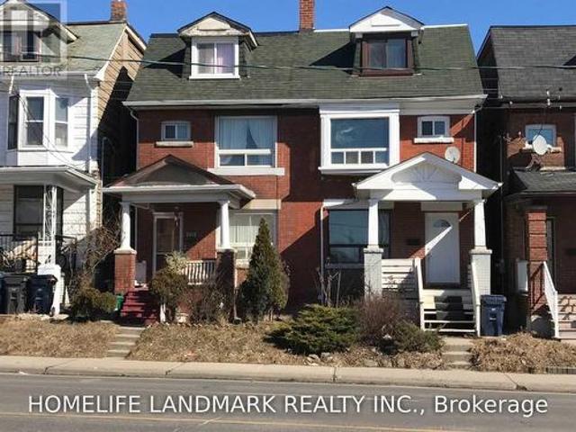 Upper 937 Dufferin Street, Toronto, ON, M6H 4B2 house for lease | Listing ID C13590 | Royal LePage