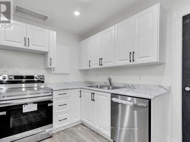 Upper 96 Forest Avenue, St. Thomas, ON, N5R 2J5 investment for lease | Listing ID X13075 | Royal LePage