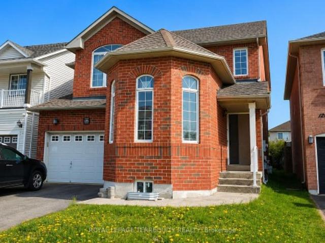 Upper 1215 Wadebridge Crescent, Oshawa, ON, L1K 2V5 house for lease | Listing ID E13158 | Royal LePage