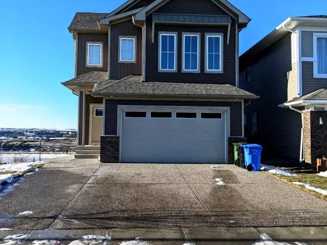 UPPER 143 Lucas Terrace Northwest