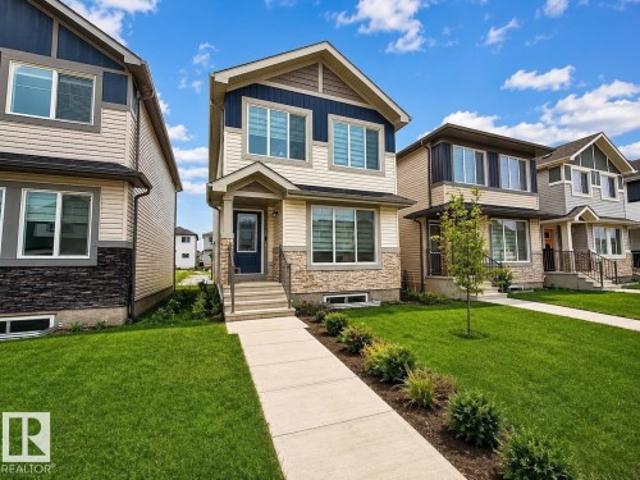 Upper 1811 St Nw, Edmonton, AB, T5Z 0W7 house for sale | Listing ID E4500 | Royal LePage