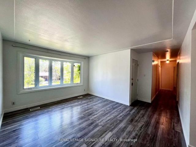 Upper 194 Cedarbrae Avenue, Waterloo, ON, N2L 4S5 house for lease | Listing ID X13084 | Royal LePage