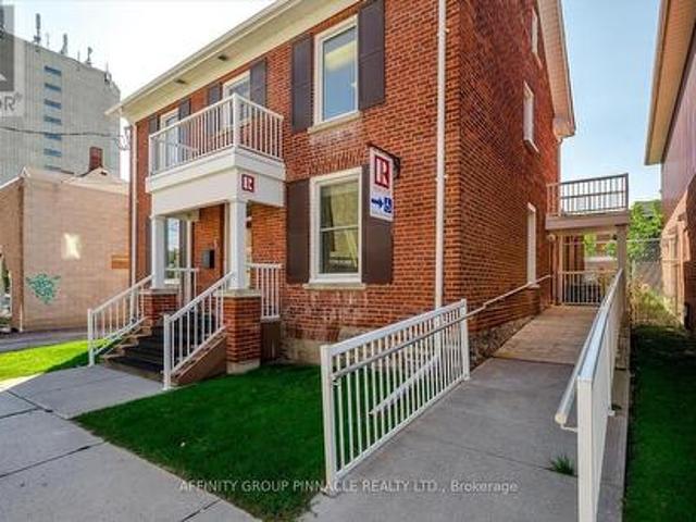 Upper 273 Charlotte Street, Peterborough Town Ward 3, ON, K9J 2V3 commercial for lease | Listing ID X13534 | Royal LePage