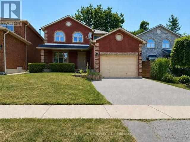 Upper 29 Irwin Drive, Barrie, ON, L4N 7A6 house for lease | Listing ID S13568 | Royal LePage