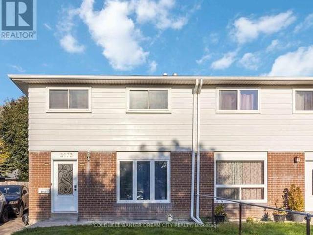 Upper 3073 Ireson Court, Mississauga, ON, L4T 1N7 house for lease | Listing ID W13674 | Royal LePage