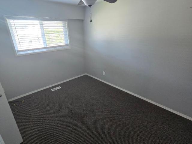 #Upper 32132 7th Avenue