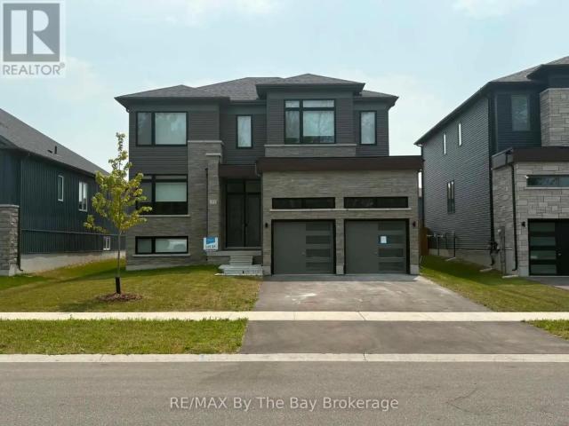 UPPER UNIT 218 MAPLESIDE DRIVE