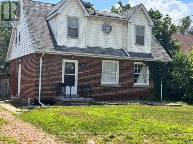 UPPER UNIT 46 PLAINS ROAD