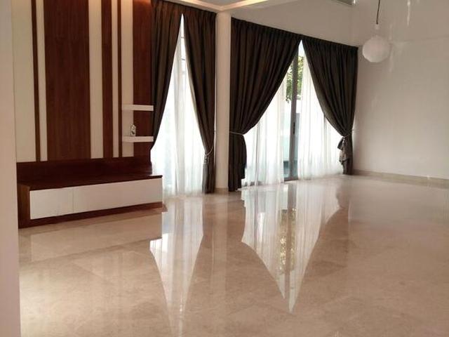 Upper Bedok Road D16, Semi