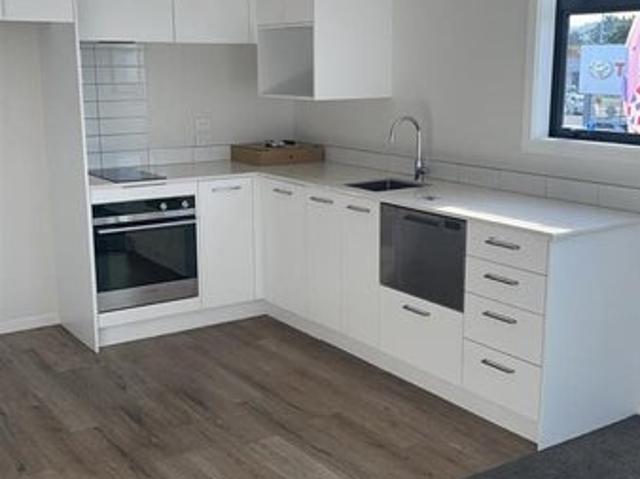 upper hutt, 2 bedrooms
