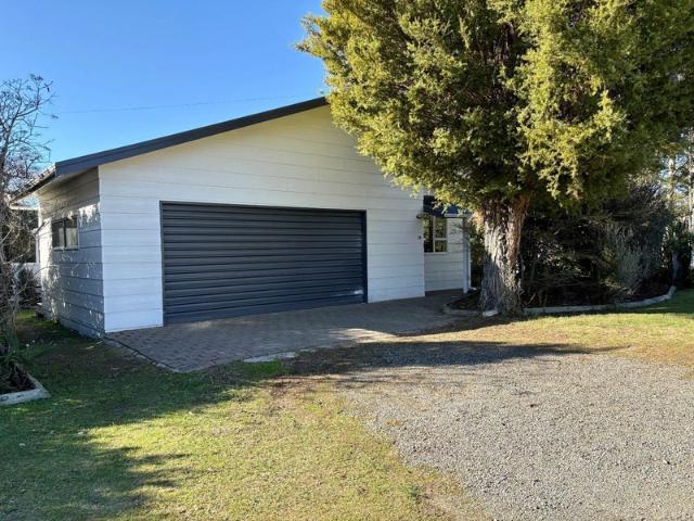 upper moutere, 3 bedrooms
