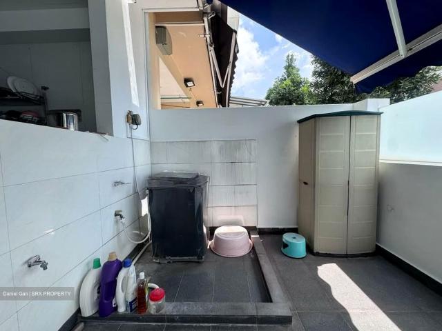Upper Paya Lebar Road D19, Terrace
