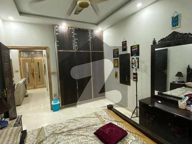 Upper Portion Available For Rent