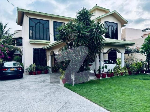 Upper Portion Available Rent In DHA Phase 8 Karachi