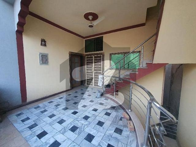 Upper Portion For Rent In Main Boulevard