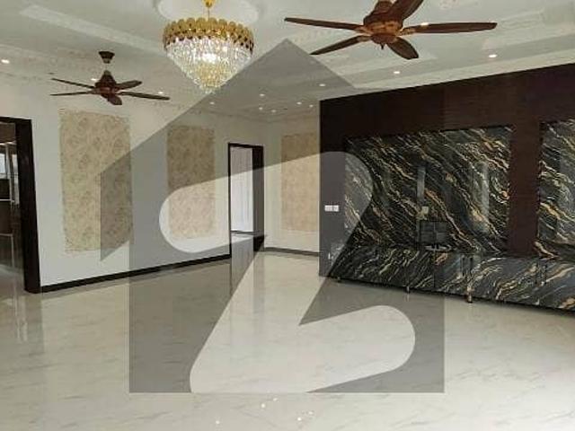 Upper Portion For Rent In Gulberg