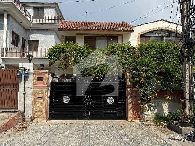 Upper Portion For Rent