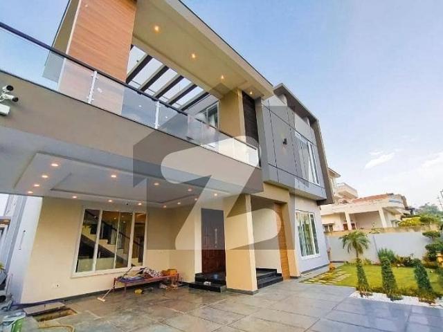 Upper Portion In DHA Defence Phase 2 Sized 20 Marla Is Available