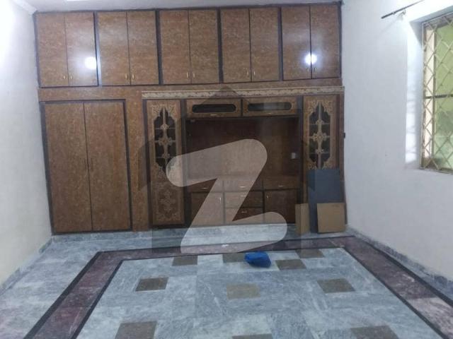 Upper Portion In Wakeel Colony For Rent