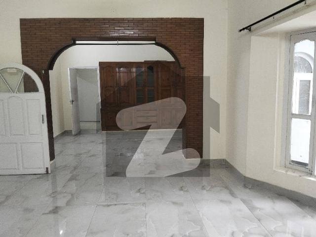 Upper Portion Is Available For Rent In I 8/3