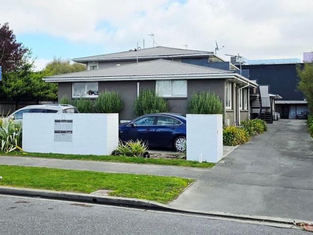 Upper Riccarton, 4 bedrooms