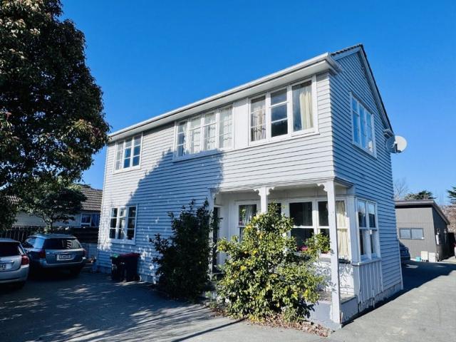 Upper Riccarton, 5 bedrooms