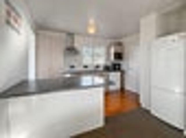 Upper Riccarton, 5 bedrooms, $950 pw