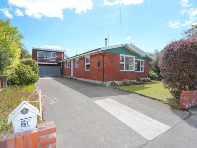 upper riccarton, 6+ bedrooms