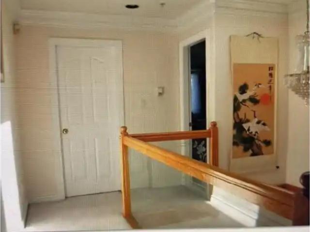 Upper Stair 8XX W 60TH AVE