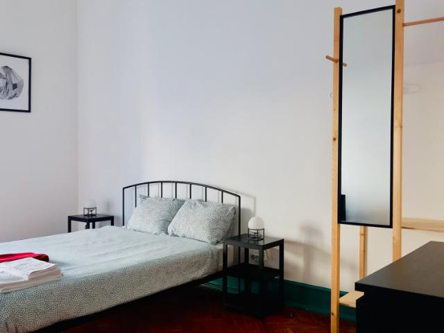 UpperSuite DoubleBed Balcony.PrivateWC.Alameda IST