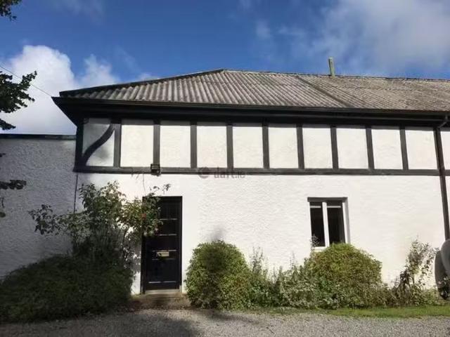 Upperwood Stable Yard, Freshford, Co. Kilkenny is for rent