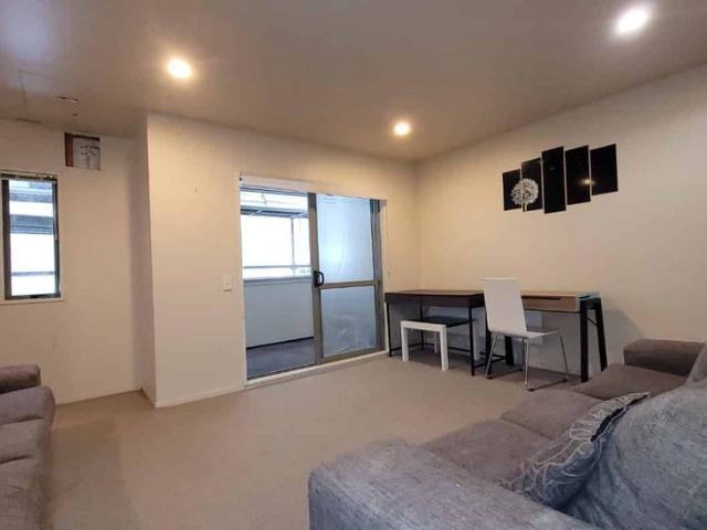 Upstairs 1 Bedroom Unit in Providence