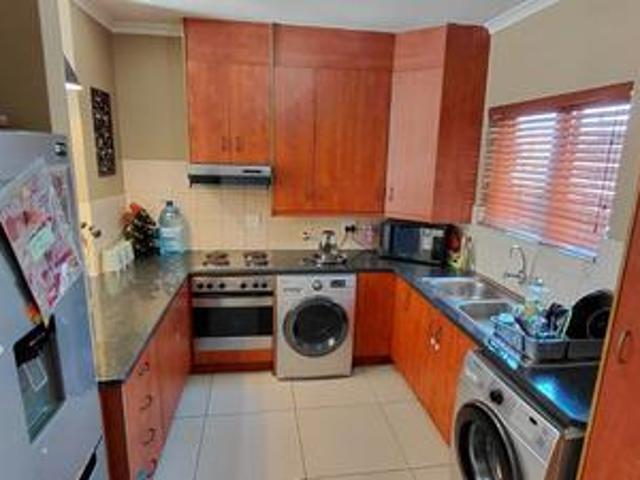 upstairs townhouse in meyersdal | 2.