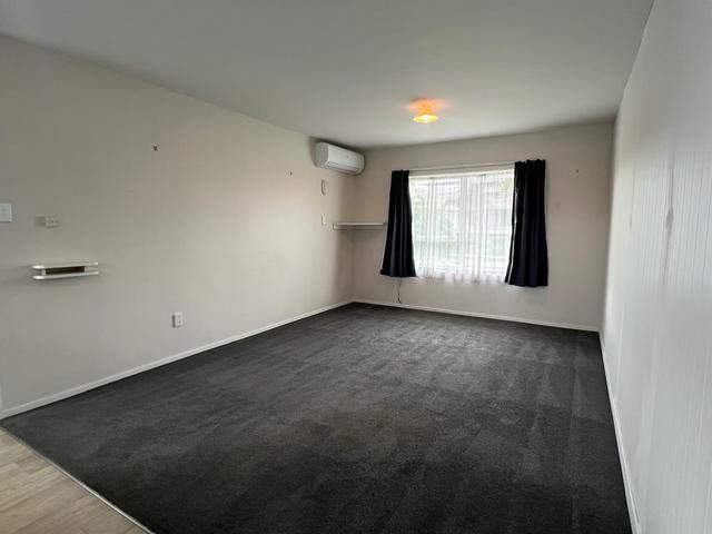 Upstairs Unit in Prime Location