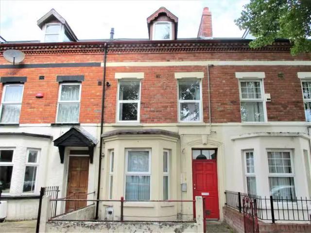Upstairs Apartment, 16c Rugby Avenue