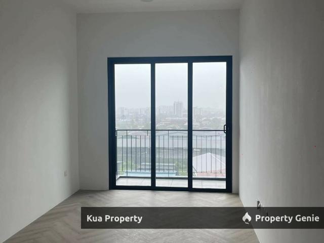 Upton Apartment For Sale! Located at Jalan Arang