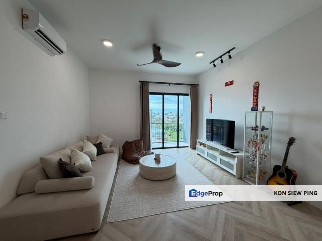 Upton Residence Apartment For Sale! Located at Jalan Arang, near Boulevard