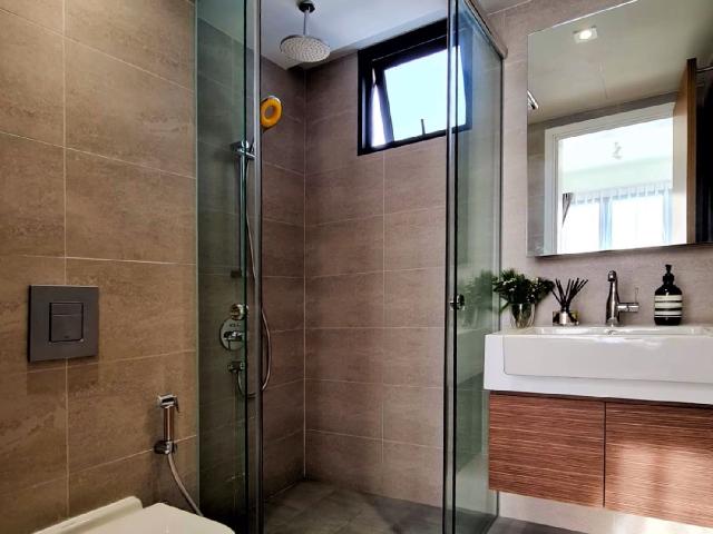 Uptown @ Farrer Condominium For Sale, $1,390,000, 3 Bed 2 Bath 700 sqft $1,986.00 psf