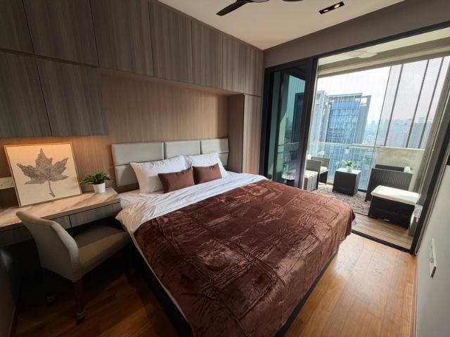 Uptown @ Farrer Condominium Room Rental, $2,880, 1 Bed 1 Bath 200 sqft $14.40 psf