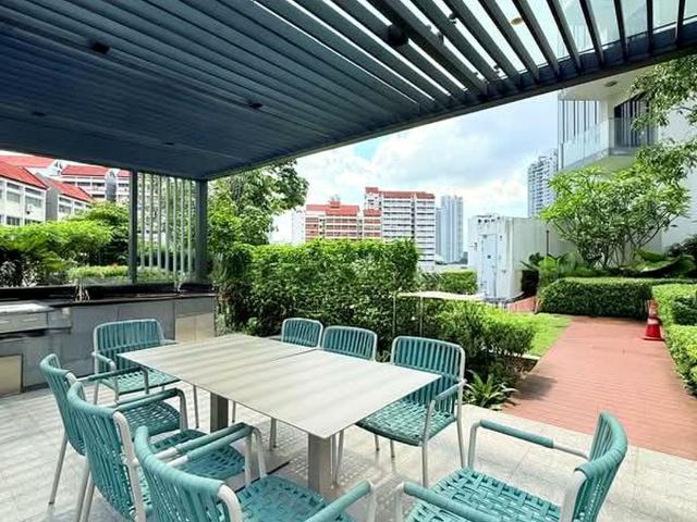 Uptown @ Farrer D8, Apartment