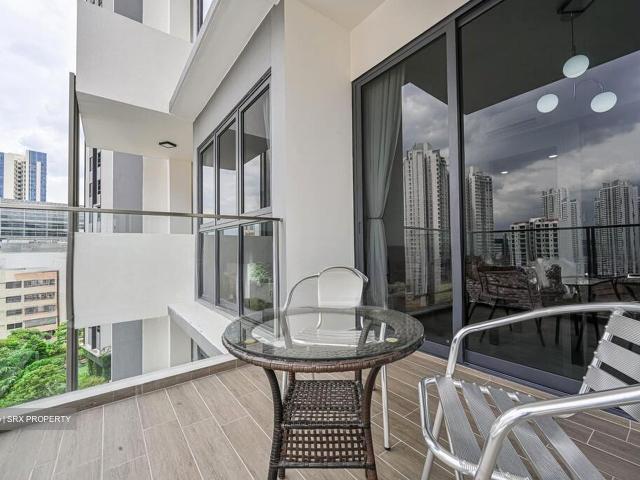 Uptown @ Farrer D8, Apartment