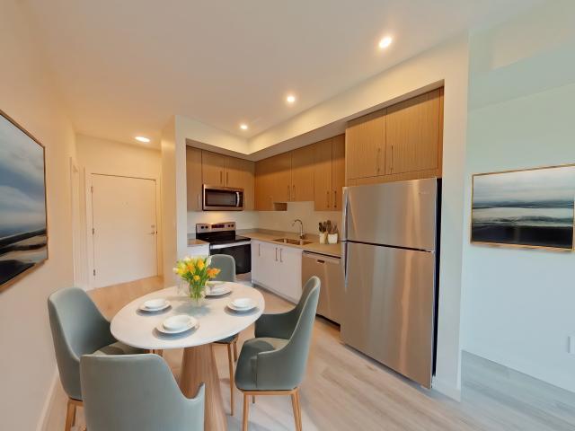 Uptown Residences Building B 1BR + Den [object Promise] for Rent