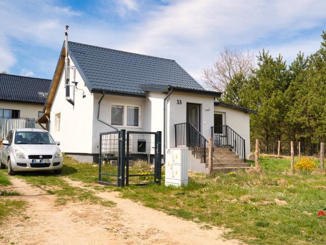 Uroczy dom w Leśniewie przy lesie, 70 m², taras, kominek