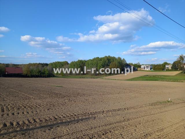 Urokliwa działka budowlana 802 m² w Żorach Roju