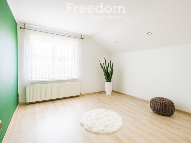 Urokliwe mieszkanie z ogródkiem w Bynowie – 36,3 m²