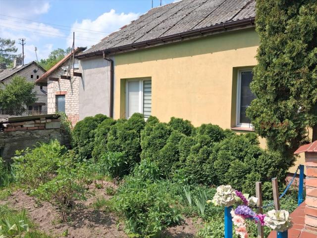 Urokliwe siedlisko 17 300 m² z garażami i mediami polecam